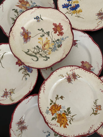 8 assiettes terre de fer modèle Olga