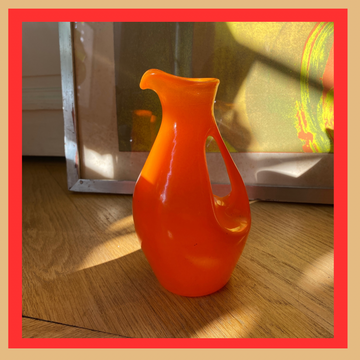 Vase orange forme pichet